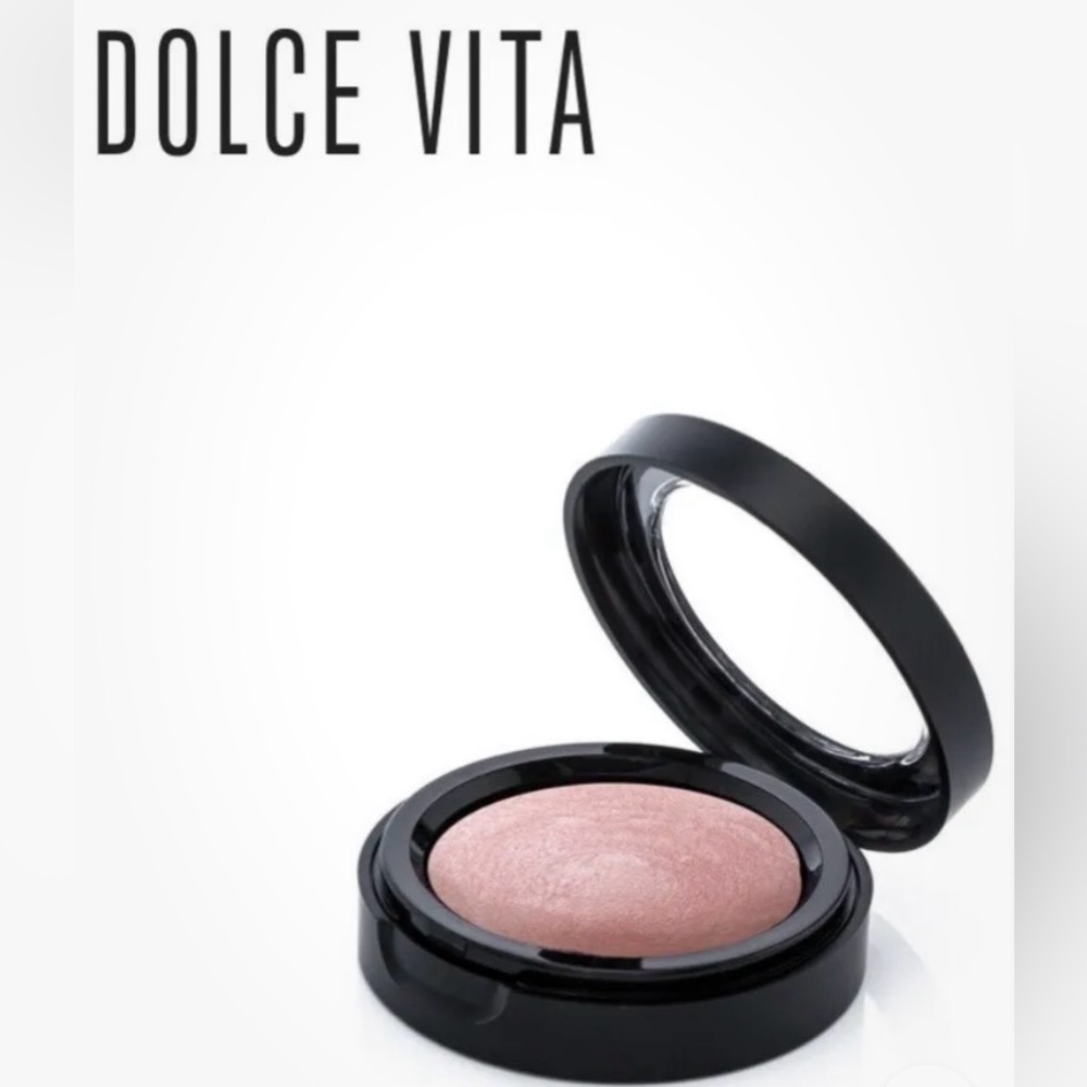 DOLCE VIDA EYESHADOW - BAKED MINERAL FROM PROFESSIONAL MUA COUNTER!!!!